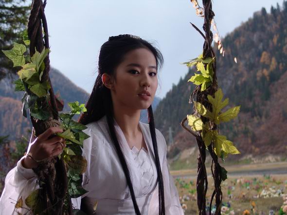 Aktris Cantik Pemain Film Asia versi Ane - Liu Yifei