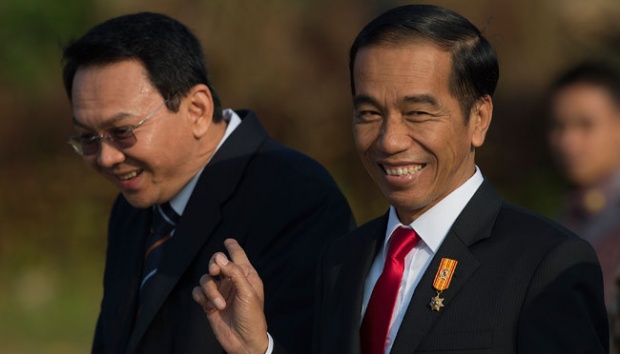 AHOK Gubernur yg Tak Dikehendaki? Mendagri, MUI, pro-Jokowi mulai "memusuhi"nya?