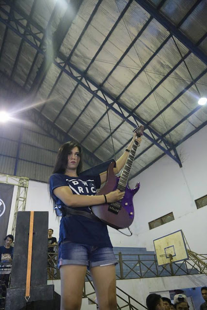 &#91;Pict&#93; Gitaris Metal Cewek Indonesia. Rissa Geez - Aftercoma