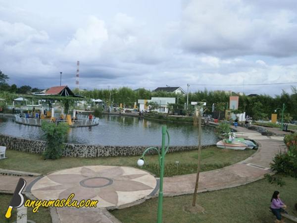 &#91;CoC Regional: Lokasi Wisata&#93; Taman Balai Kemambang Karangkobar Dekat Paduka FM