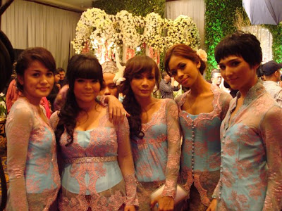 Foto Dena Rachman Bekas Artis Cilik Transgender