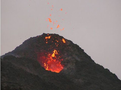 Keindahan erupsi gunung berapi &#91;cekidot gan!!&#93;&#91;++Pic,++Video&#93;