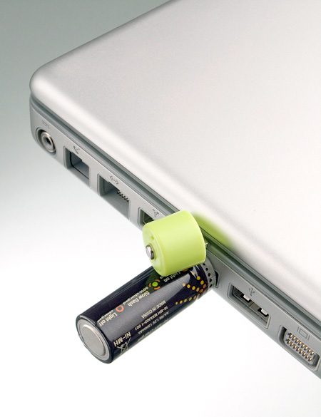 Keren! Batere Recharge di Colokan USB
