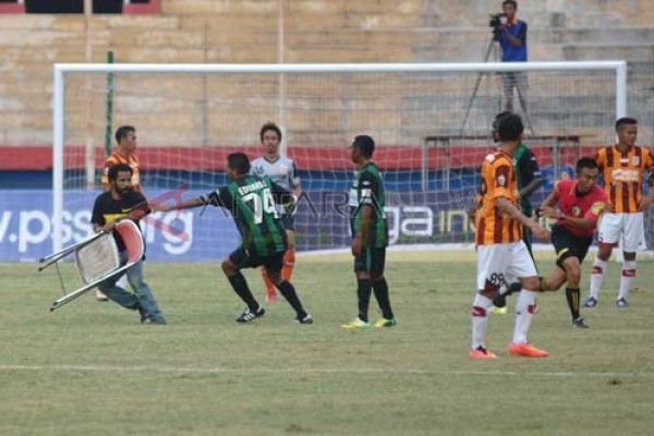 Ini Yang Terjadi Jika Stadion Sepakbola Indonesia Seperti Liga Inggris