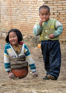 Qian Hongyan (Gadis Cacat yang Hebat) dari China
