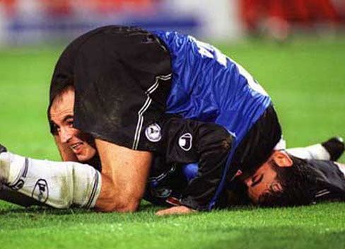 Sepakbola Menghancurkan "Masa Depanku"