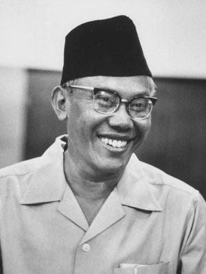 Dua Presiden Indonesia yang Terlupakan Dalam Sejarah