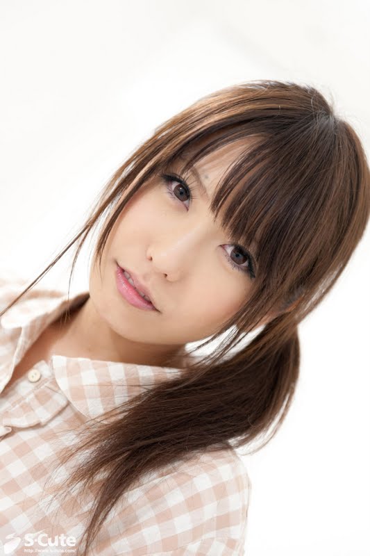 &#91;FULL MULUSTRASI&#93; Mengintip Kegiatan Artis Porno Jepang Chika Arimura di Bali