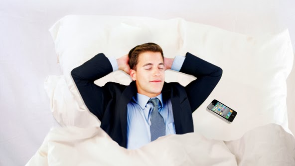 Ingin Sehat? Matikan Smartphone Anda jika Telah Lewat Jam 9 Malam