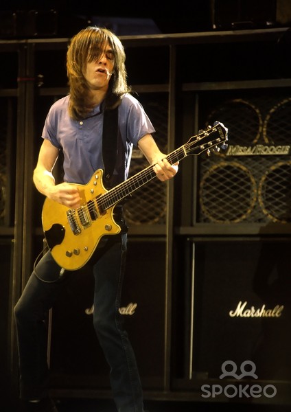 RIP Malcolm Young, anggota pendiri AC / DC