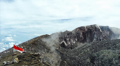 &#91; foto &#93; Puncak Dari Gunung di Jawa tengah 