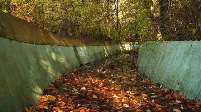 Seramnya Taman Hiburan yang Sudah Ditinggalkan Ini