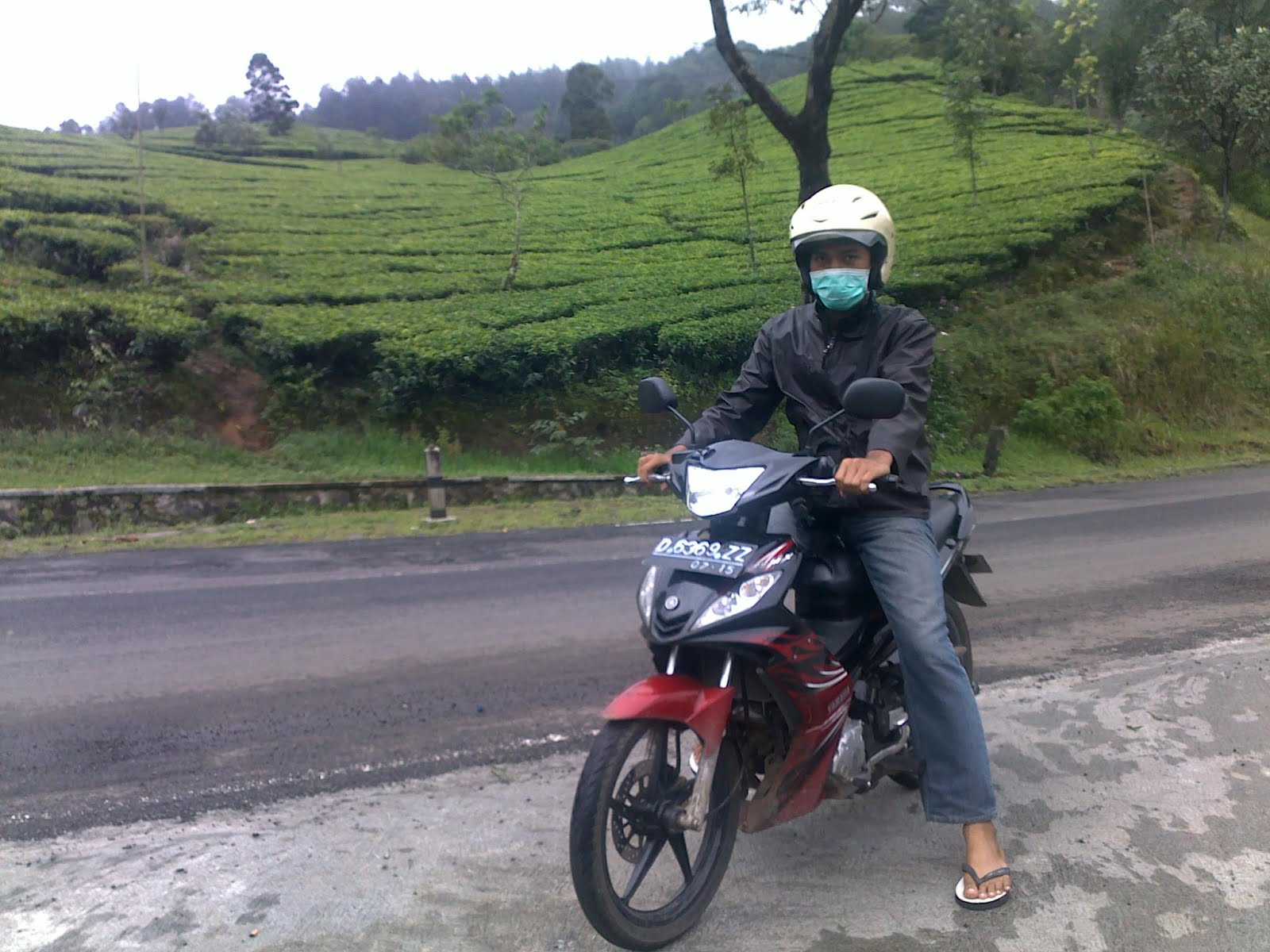 Keliling Bandung dengan Rental Motor