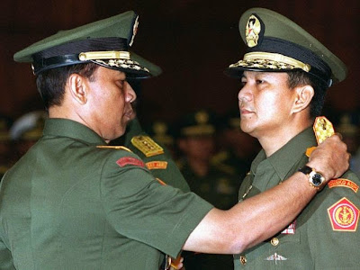 Prabowo: Kalian Semua Penghianat !!
