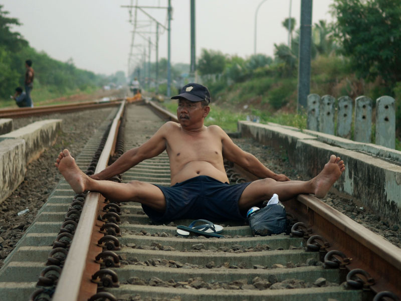 Dua Kaki Pria tak Dikenal Putus Lantaran Tidur di Rel Kereta Api