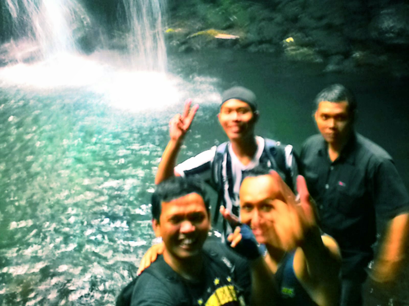 &#91;CoC Regional: Lokasi Wisata&#93; Destinasi Bikin Adem, Curug Telu Karangsalam