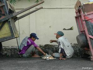 Masihkah Kita Peduli..?!