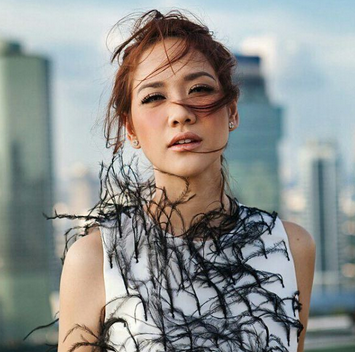9 Artis Ini Tetap Cantik Dan Menawan Meski Hidungnya Pesek 
