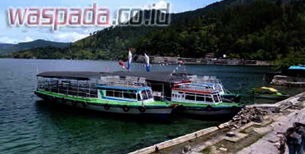 pedulikan harta indonesia yang satu ini (save lake toba)