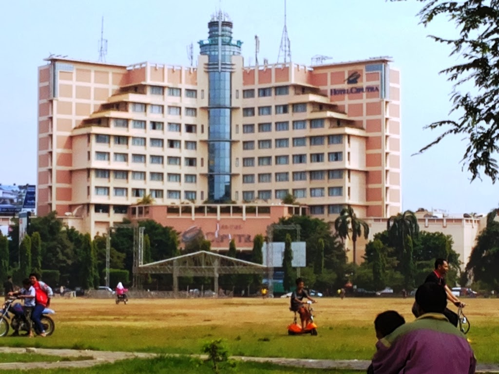 HEBOH PICTURE GEDUNG SEMARANG MENJULANG TINGGI GAN !!