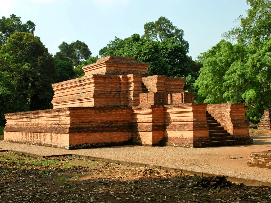 Candi bukan hanya ada di Jawa, ternyata di Jambi Juga Ada lho....(With Real Pic)