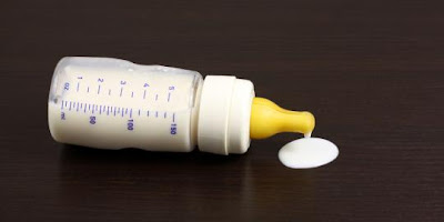  Edan gan..! wanita di China dibayar untuk menyusui orang dewasa