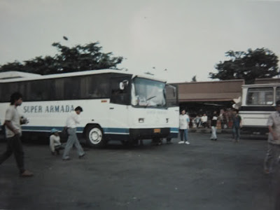 Foto Bus Jadul di Indonesia