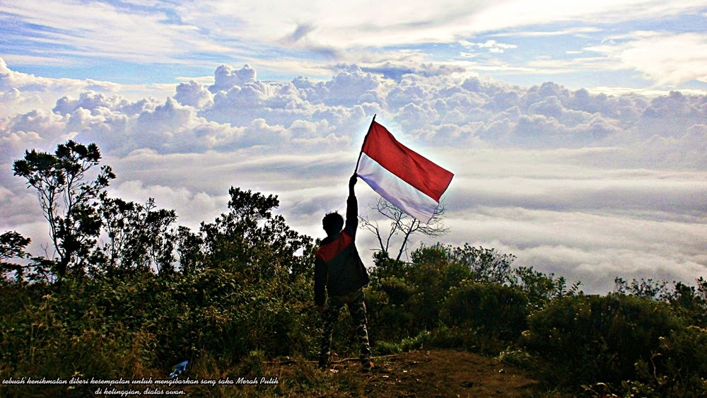 Ceremai : Tanah Tertinggi Jawa Barat 3078 - 3027 = 51 MDPL