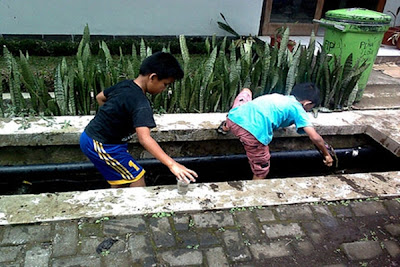 5 Permainan Jorok Sewaktu Kecil