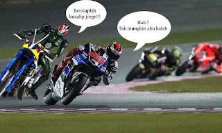 &#91;Lucu gan&#93; Rider Misterius Ini Lebih Hebat dari Valentino Rossi