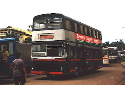 Foto Bus Jadul di Indonesia