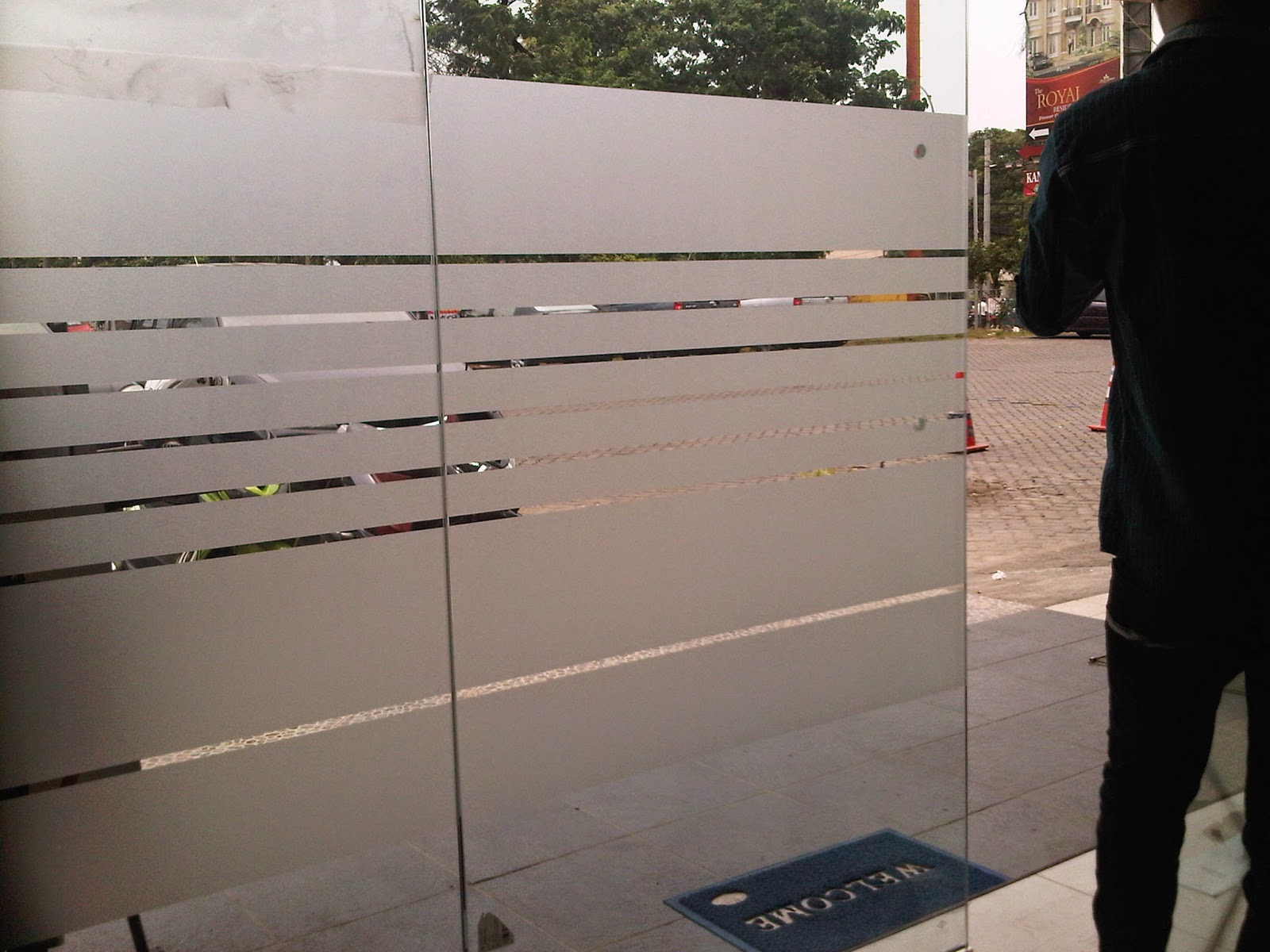 Desain Stiker Partisi Kantor Yang Ciamik