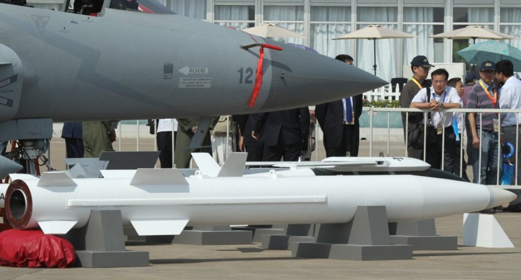 &#91;TECH NEWS&#93; JF-17 + CM-400AKG = CARRIER KILLER
