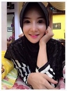 Dini Fronitasari, Dosen Cantik Mirip Artis Korea