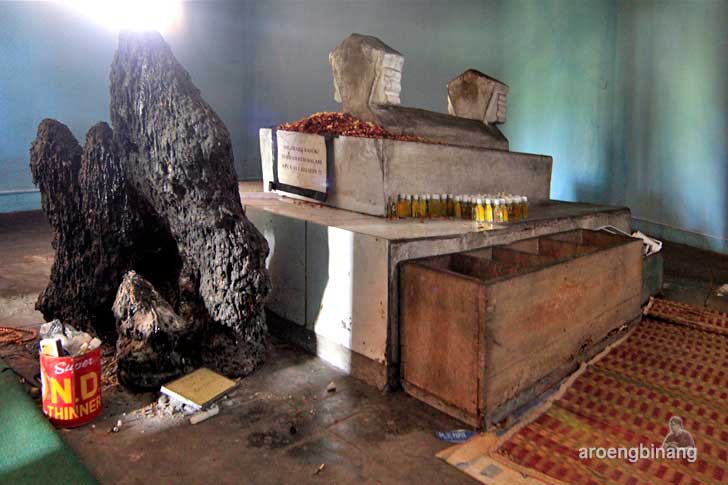 &#91;CoC Regional: Lokasi Wisata&#93; Makam Nyai Mranggi Binangun Banyumas