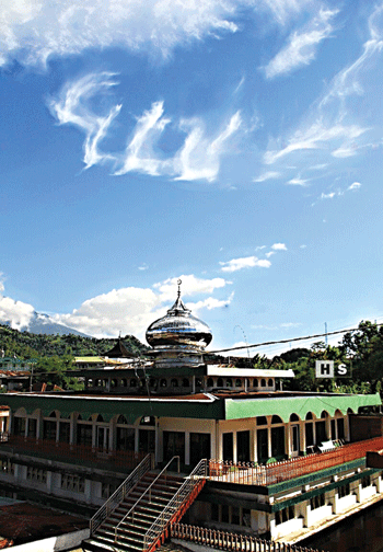 LAFADZ &quot;ALLAH&quot; DI BERBAGAI TEMPAT