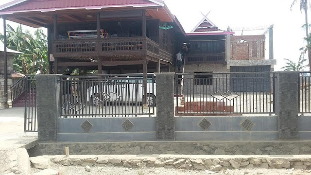 Ngintip Rumah Mewah BOS 'Mama Minta Pulsa'
