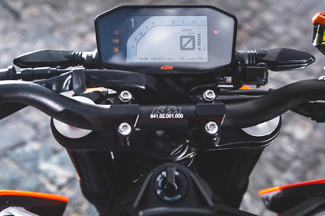 KTM 790 DUKE, Motor Asal Austria yang seperti Motor Kamen Rider