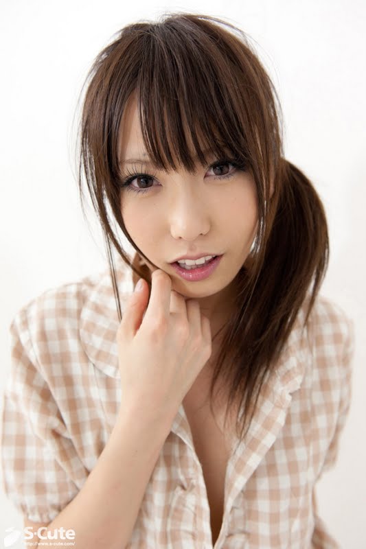 &#91;FULL MULUSTRASI&#93; Mengintip Kegiatan Artis Porno Jepang Chika Arimura di Bali