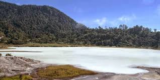 Pilihan Wisata Murdah dan Mudah di Garut, Gan!