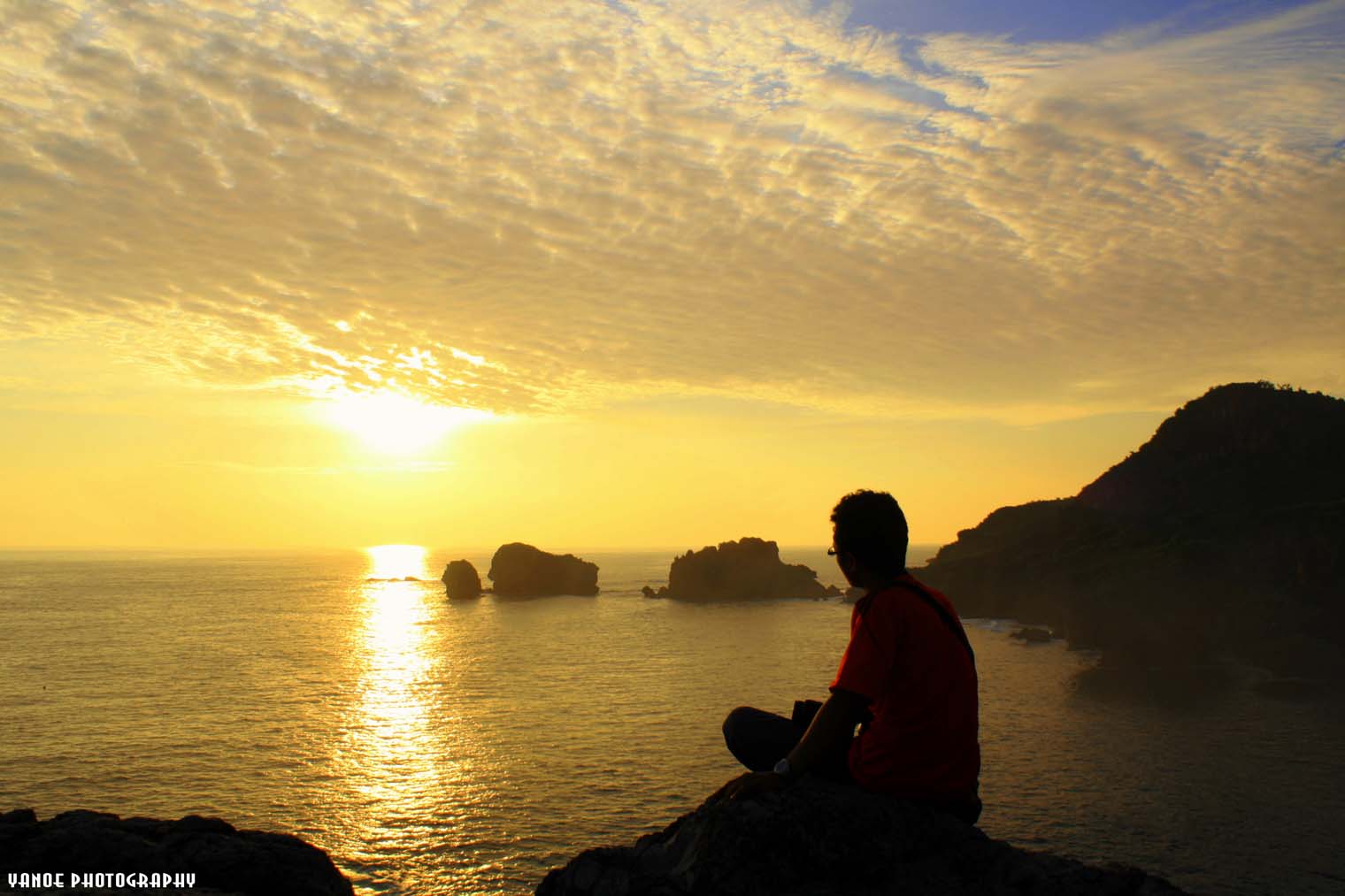 (WAJIB MASUK) PANTAI SIUNG, salah satu SURGA bagi pecinta panjat tebing di INDONESIA