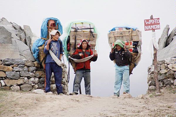 Suku Sherpa, Manusia Super Pemandu Gunung Everest