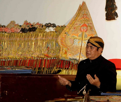 Mengapa Anak Muda Sekarang Perlu Paham Filosofi Wayang ?!