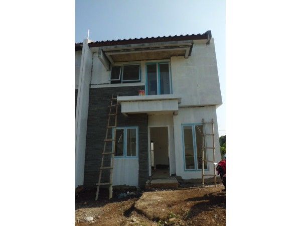 Dijual Rumah Minimalis Tingkat Hoek Siap Huni di Kota Bogor PR568