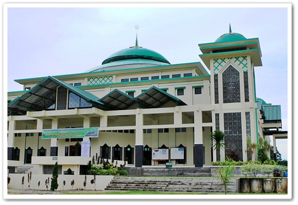 Mesjid Terbesar di Indonesia