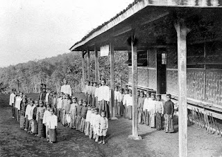  Potret Sekolah Jaman Dulu di Bandung KASKUS