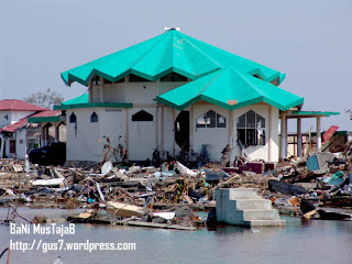 5 Mesjid yang masih utuh setalah Gempa dan Tsunami di Aceh