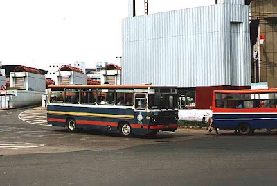 Foto Bus Jadul di Indonesia