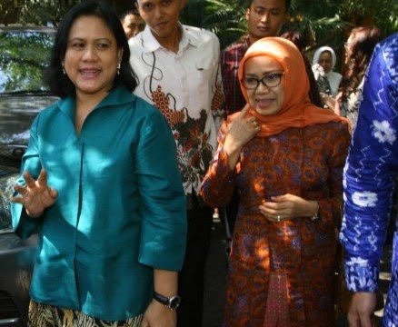 Waduh!! Istri Jokowi Naik Mercy, Katanya Sederhana