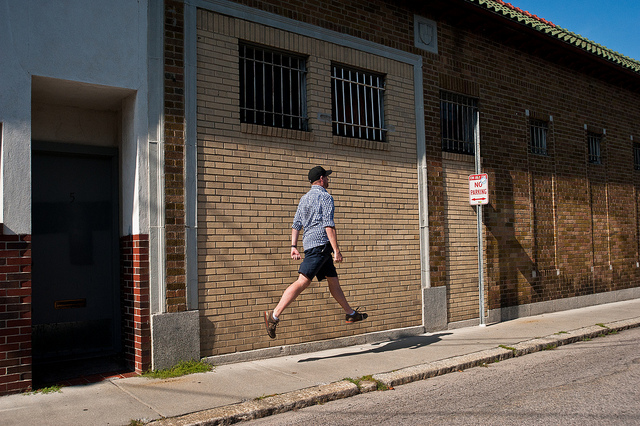 &#91;AMAZING&#93;Levitation Photography,Seni Fotografi Yang Membuat Orang Seperti Melayang